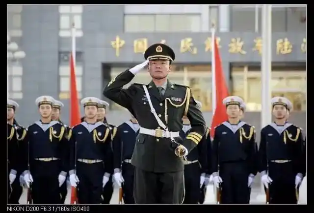 军人的敬礼犹如一种宣誓,战友,你多久没敬军礼了