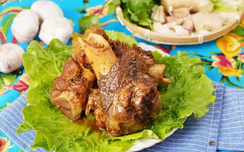 论吃肉还是东北【酱大骨棒】,壕气!