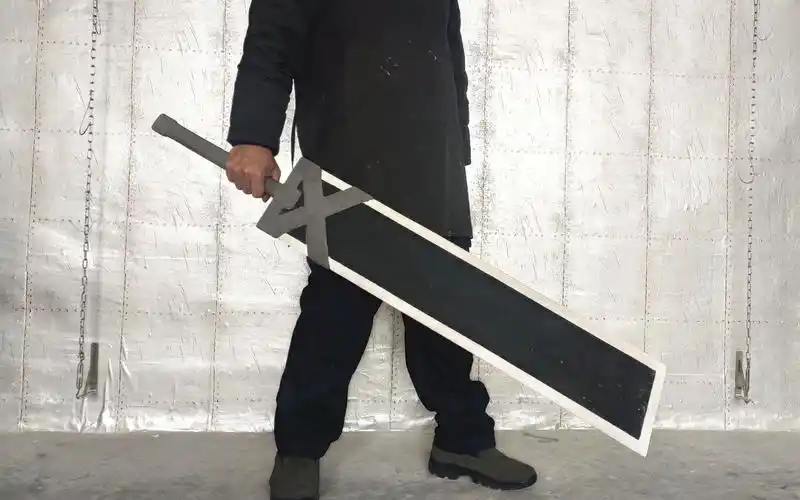 b>大剑 /b>哥木雕还原dnf里的经典武器鬼剑士的第一把巨剑,你还记得