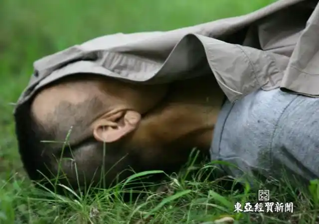 上吊自杀的男子已经死亡