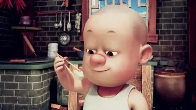 小时候的光头强吃饺子的模样真可爱,一点都不像大坏蛋