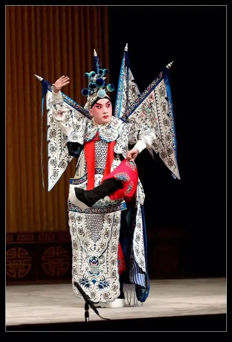 委员荣誉祝贺徐汇区政协委员金喜全入选第三届中国京剧之星