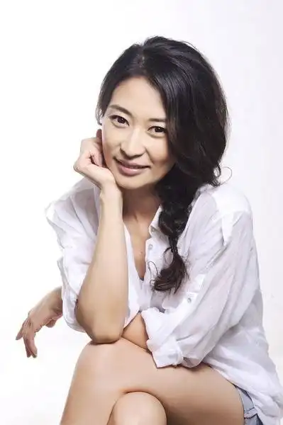 梁静个人资料和图片_梁静身高/体重/生日/年龄/星座_梁静作品_大明星