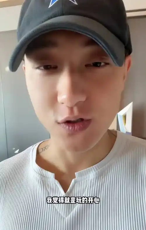 归来仍是顶流!鹿晗和黄子韬原先在一个组合里,两人差距太明显