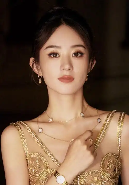 赵丽颖辛芷蕾新片杀青