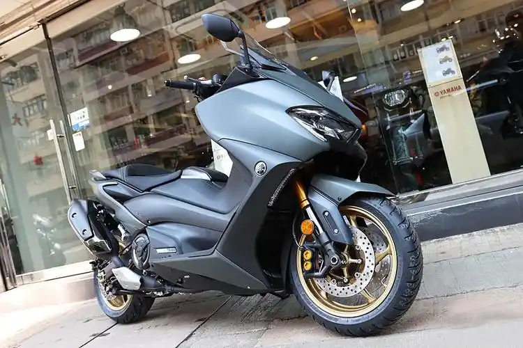 踏板界新晋"羊王"雅马哈tmax tech max 560实拍-摩托新闻-春风行摩托