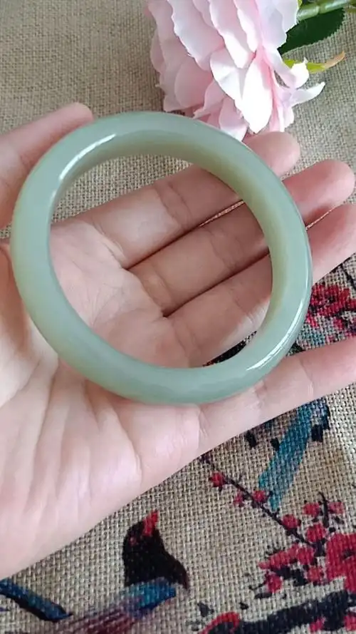 和田玉青海料冰底晴水色手镯