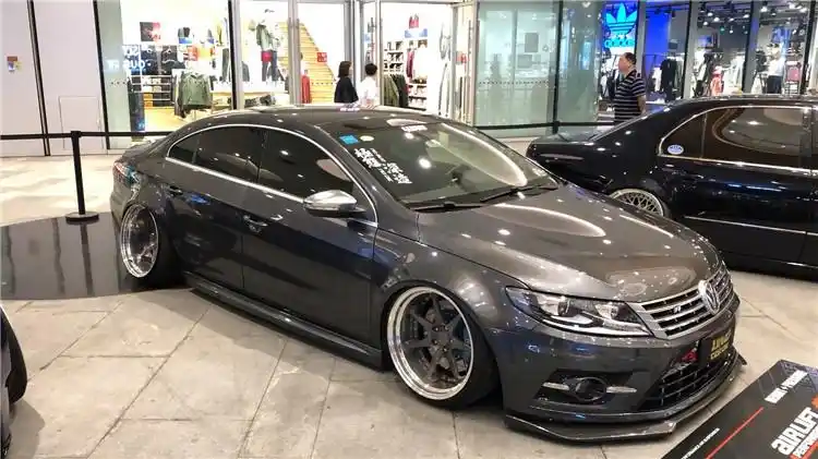 老款大众cc依然风韵犹存改装宽体姿态诠释何为最美大众车