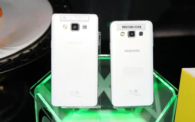 2599元金属机身 三星galaxy a5现场体验