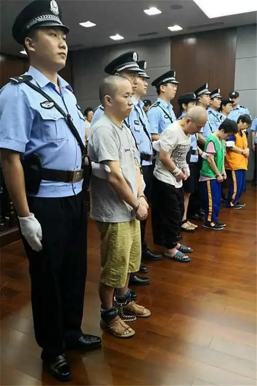 "青岛灭门案"四被告全部死刑:作案手段极其残忍