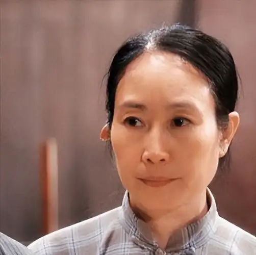 她曾差点走出广东,成为第二个刘涛,奈何因康祈宗而放弃_潘结_郭昶_剧