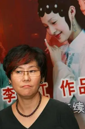 充满强烈的个人风格    东方早报7月8日报道 李少红导演最近比较烦,她