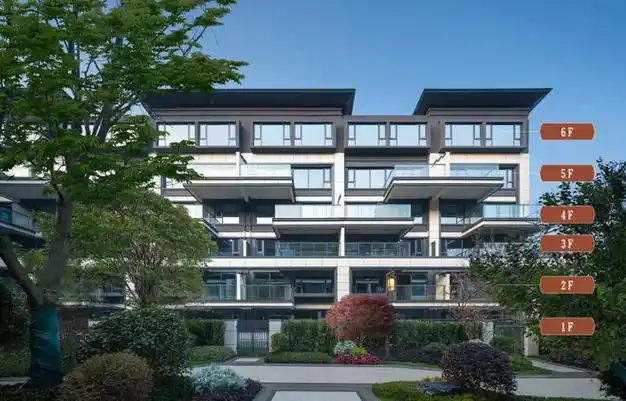 中叠清水样板间开放在即,首付19万起住低密纯叠墅