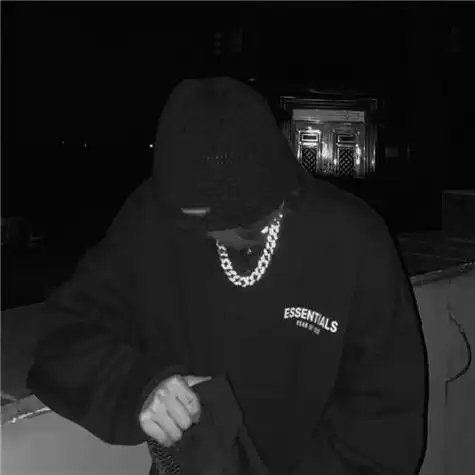 qq头像男生黑白高冷有时会被失望绊倒不要太骄傲