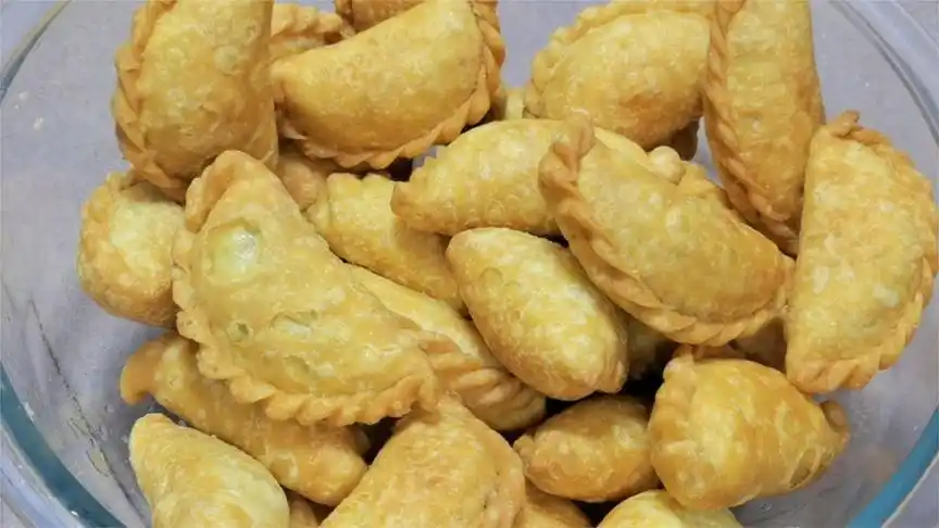 广东过年传统小吃:炸油角仔,配方比例做法全部告诉你