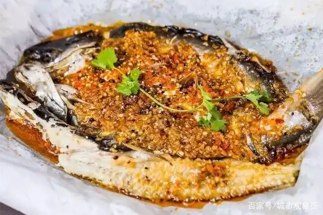 酱香味浓无骨巴沙鱼,有肉有菜有饮料,烤鱼火锅一次满足!