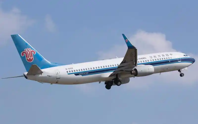 南航新疆分公司 波音738广州起飞 明珠舱视角_哔哩哔哩 (゜-゜)つロ