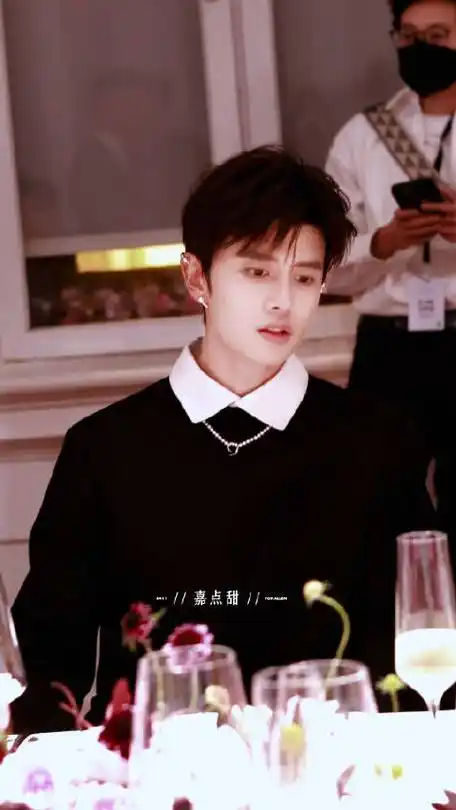 tasaki塔思琦中国区品牌代言人任嘉伦#嘉点甜allen_任嘉伦的微博视频