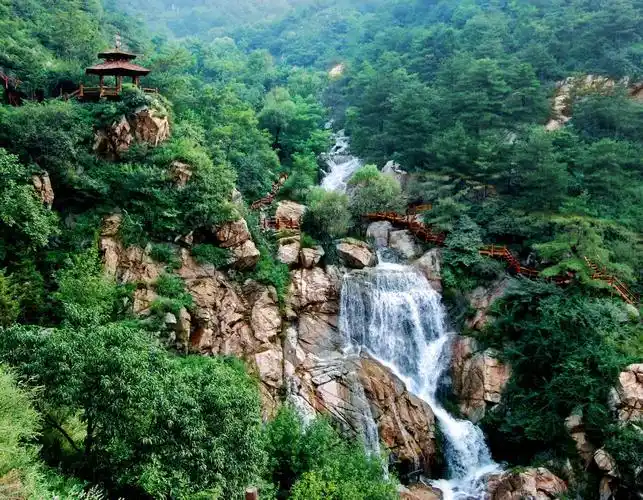 山东省济南市九如山瀑布群风景区