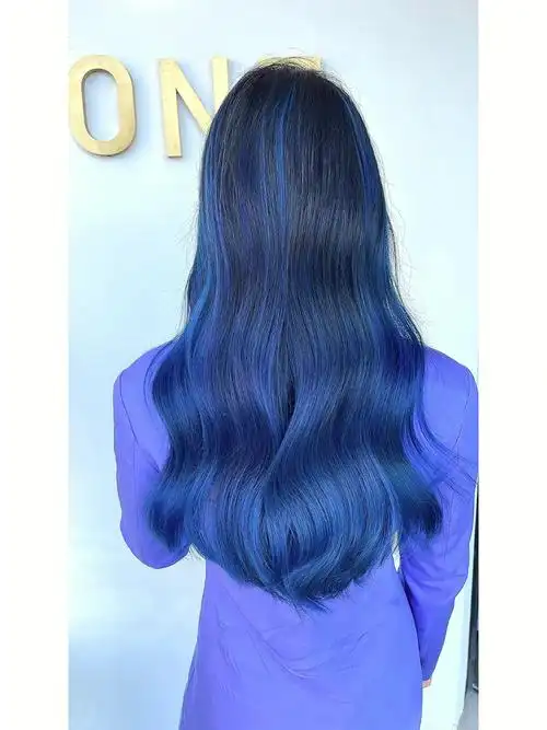 2022必染的10款发型巴黎画染之蓝色