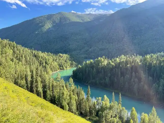 美丽的喀纳斯和月亮湾