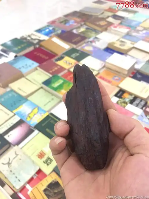 海南花梨公手把件