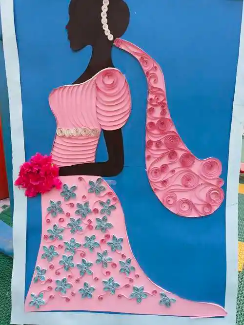 中二班  张老师教师手工展 美女粘贴画