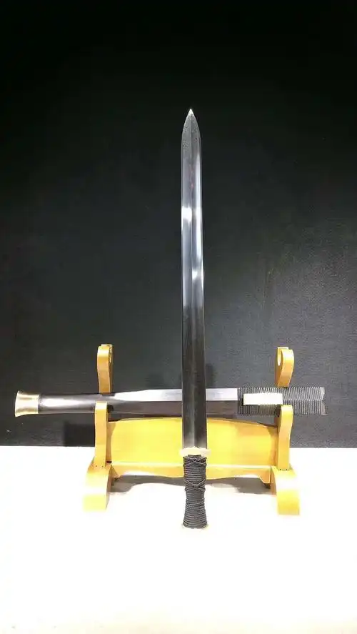 宽刃版瓦面百炼钢古越剑绣春雁翎刀和风堂美术刀剑