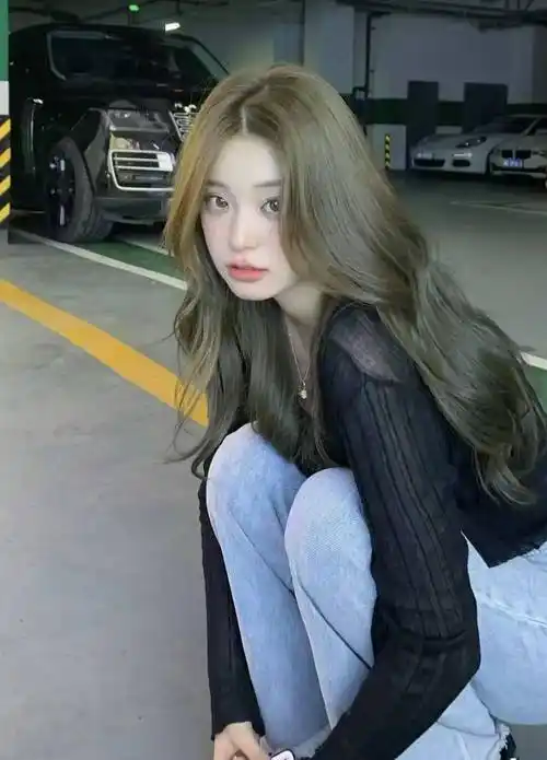 2022最火的"发色模板",显白时髦又高级!