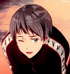 说话眯眯眼西瓜头帅哥gif动图_动态图_表情包下载_soogif