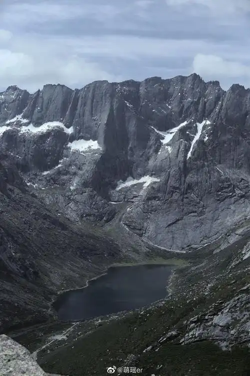 30出景区开车前往"天下黄河第一湾",途中路过"阿万仓湿地"(本来想去"