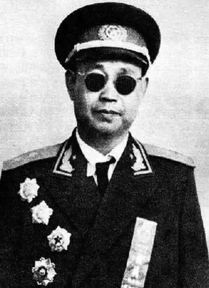 姓徐的历史名人,杭姓历史名人(从元帅到少将都有)