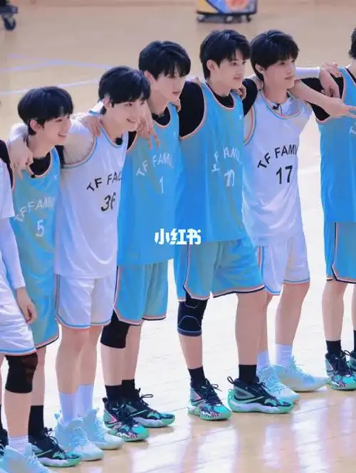 小孩们真的太棒了 篮球比赛帅炸我#tf家族  #tf家族三代  #时代少年团