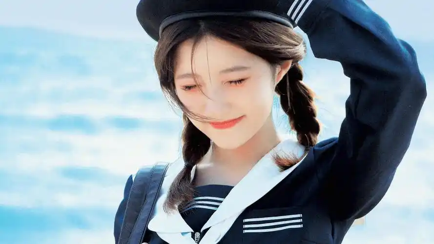 海边水手服美女写真
