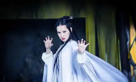 求英剧皮囊1-7季全集,最好高清带字幕!谢谢