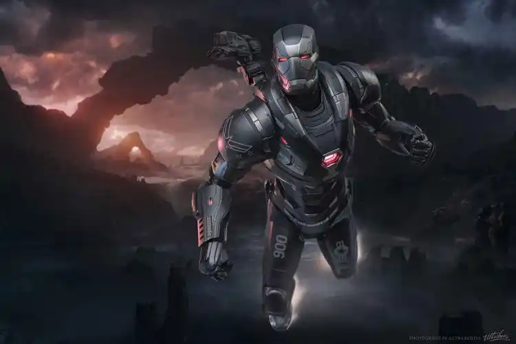 《复仇者联盟4:终局之战》战争机器1:6比例珍藏人偶实物图