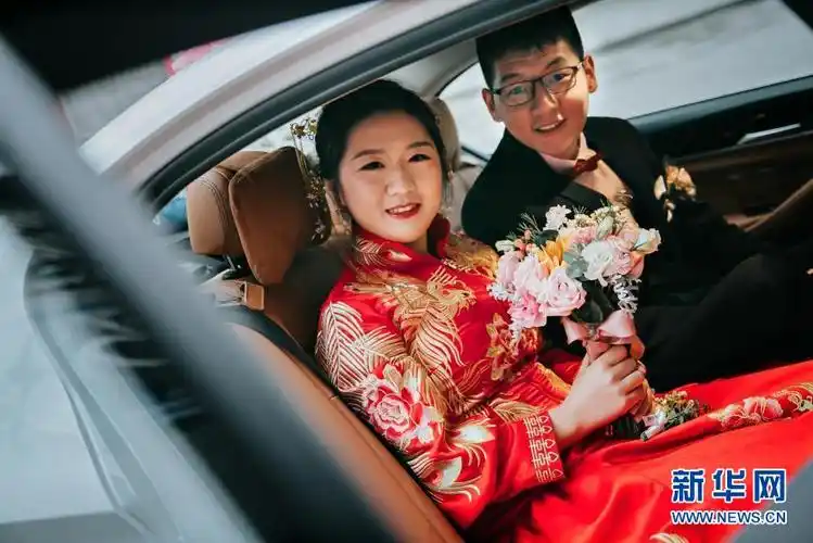 "我想孙女了,她是不是也想我了?