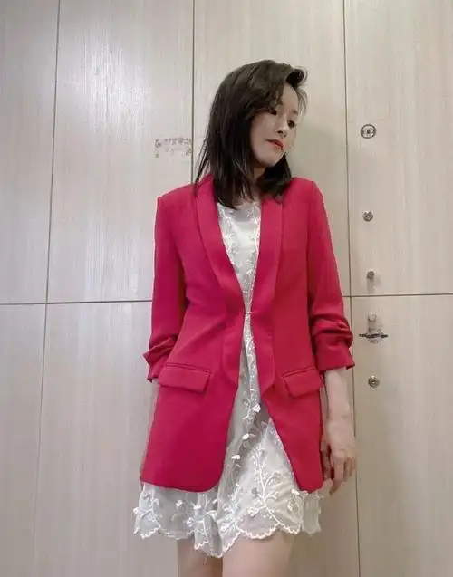 贡品||腿精!全是腿精!每天不重样啊|电视|腾讯|女主持|广体_网易订阅