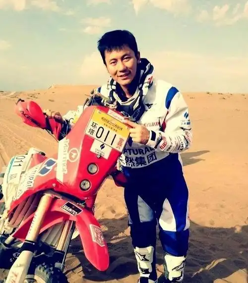 李晨遭报应!他的风流行径终于付出代价