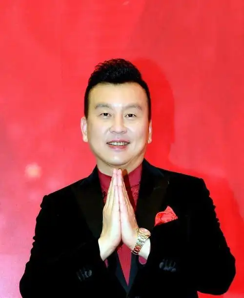 春晚主持人张泽群发声了