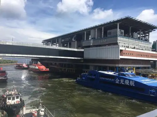 【携程攻略】香港上环景点,上环是香港岛上办公楼与商业集聚的地方