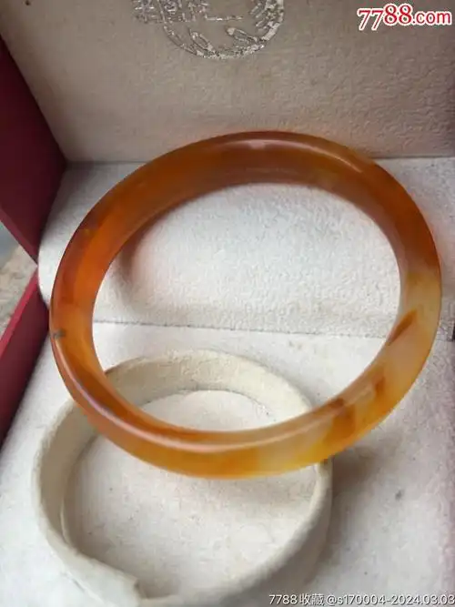 7788收藏__收藏热线>首页>拍卖>玛瑙>玛瑙手镯_价格20元【双元堂】720