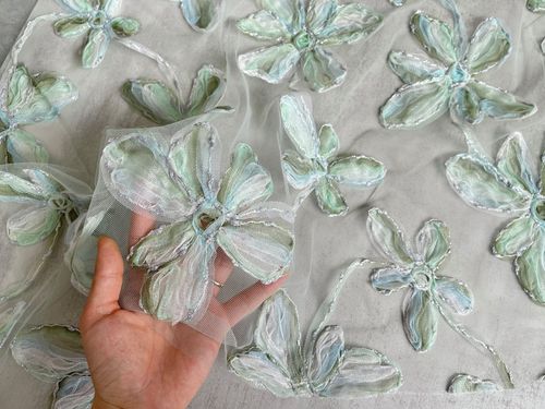 高级精致 浅绿色立体刺绣盘花网纱面料礼服衬衫连衣裙设计师布料