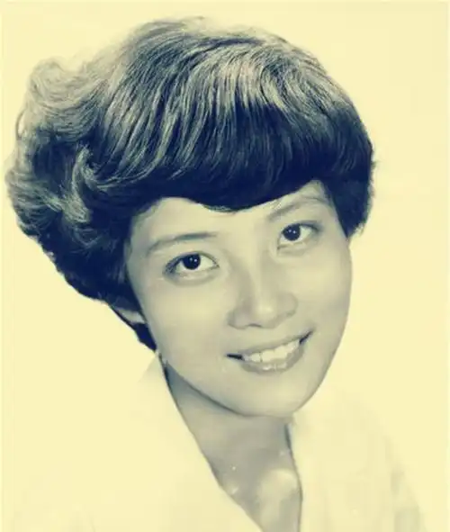 老照片:80年代中国妇女的时髦发型,图6发型一直流行到现在|163_手机