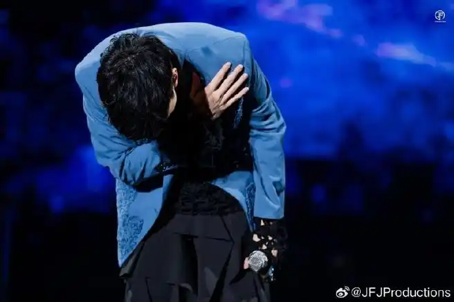 林俊杰jj20世界巡回演唱会##jj20andbeyond##在林俊杰演唱会重拾坷种