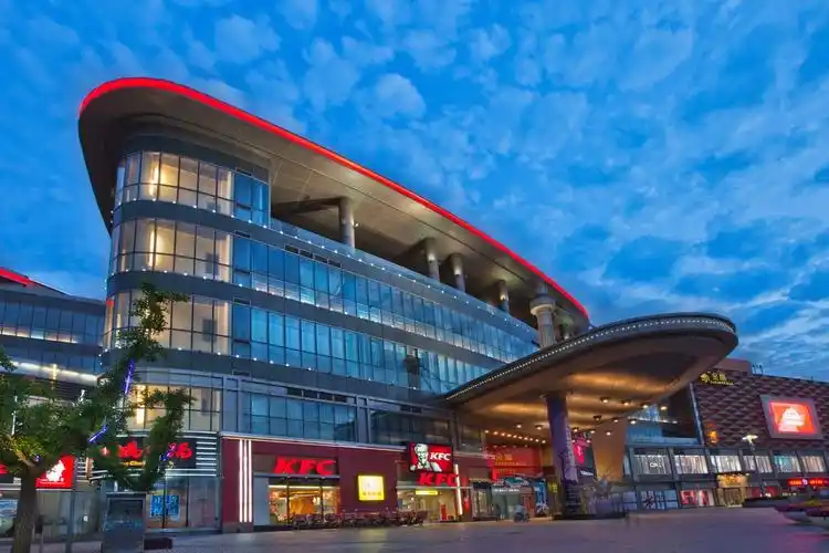 金鹰商贸 金鹰连锁店 店铺简介 江苏省扬州金鹰京华城购物中心位于