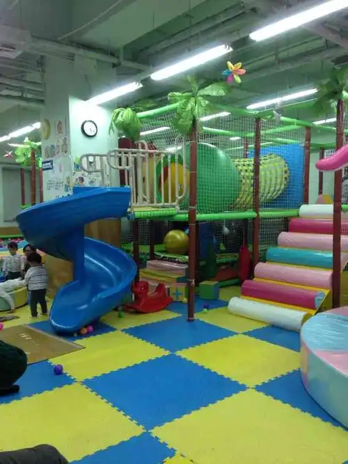 嬉戏里翻斗乐儿童乐园(长宁店)