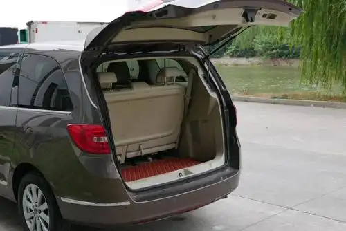 【路试笔记】三年7折多,配置高大全,舒适度极佳——别克 gl8