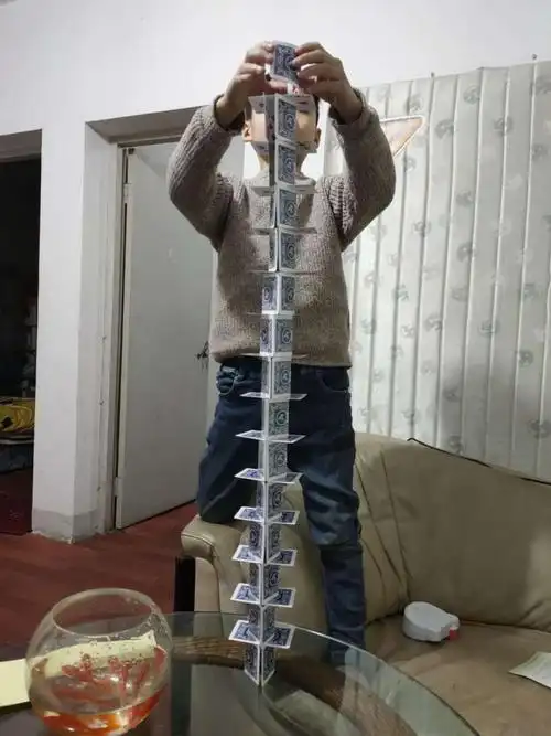 星课程之纸牌叠高活动(居家)