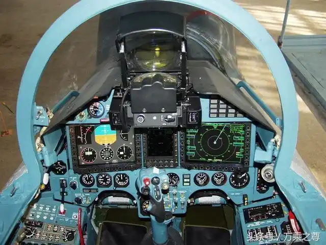 第五代战斗机中座舱设计最差的苏57附24种战机座舱进化对比